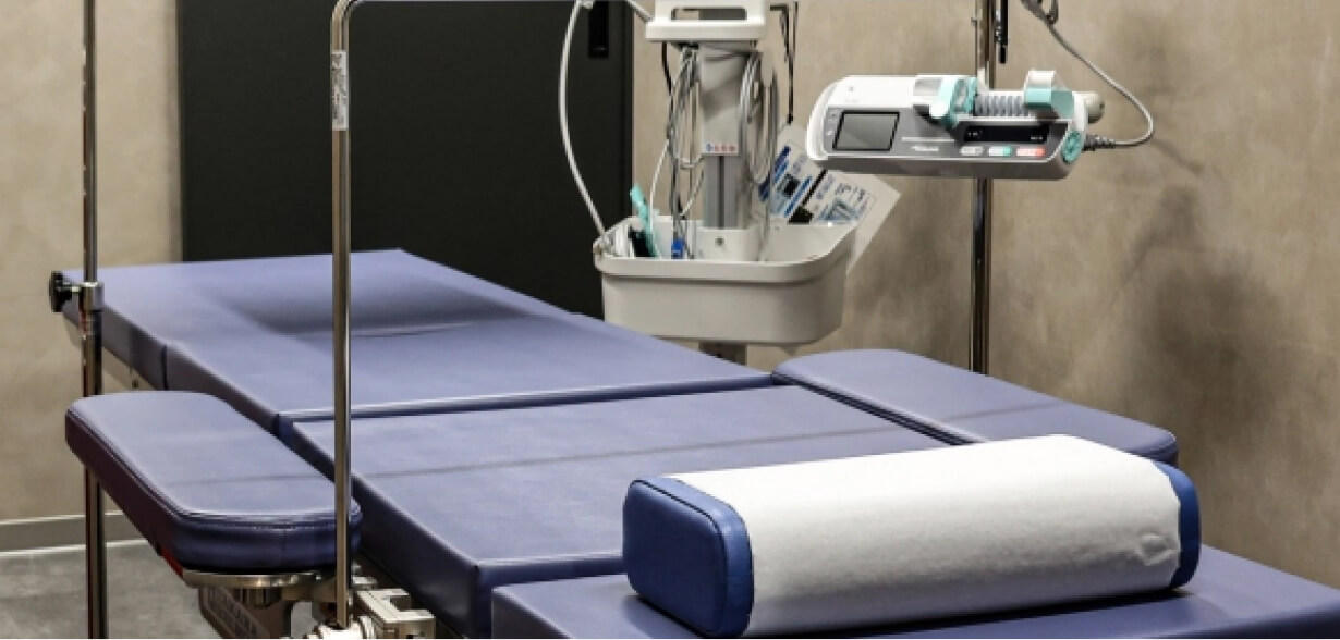 痛みや傷跡に配慮した施術を行います